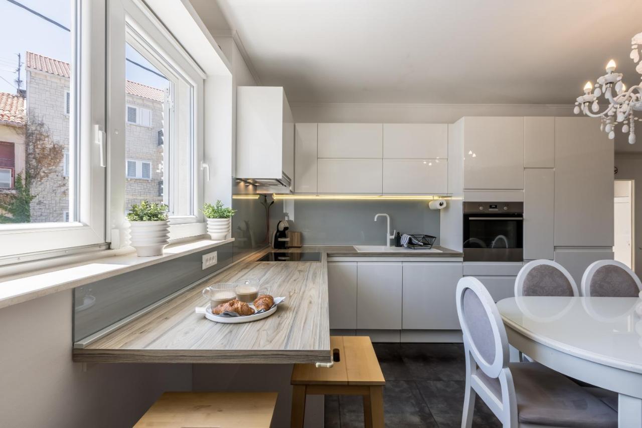 Central Park Apartment With Terrace Split Ngoại thất bức ảnh
