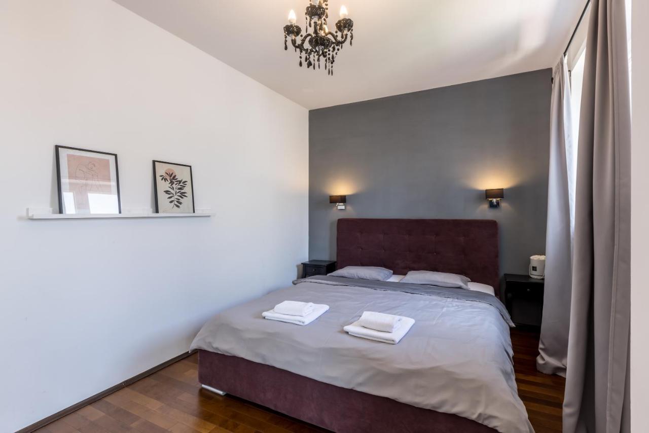 Central Park Apartment With Terrace Split Ngoại thất bức ảnh