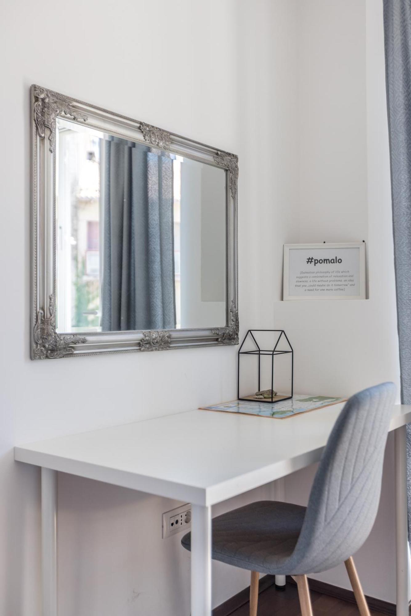 Central Park Apartment With Terrace Split Ngoại thất bức ảnh